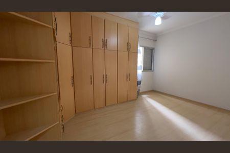 Quarto 1 de apartamento para alugar com 1 quarto, 60m² em Vila Itapura, Campinas