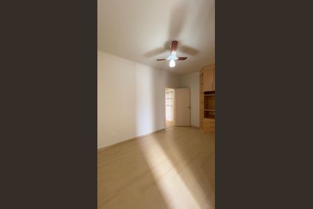 Quarto 1 de apartamento para alugar com 1 quarto, 60m² em Vila Itapura, Campinas