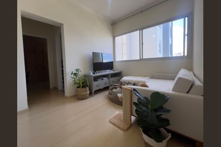 Sala de apartamento para alugar com 1 quarto, 60m² em Vila Itapura, Campinas