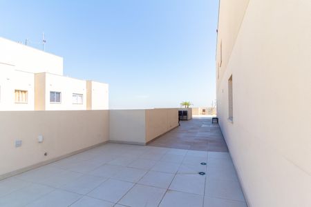 Apartamento para alugar com 34m², 2 quartos e sem vaga Apartamento para alugar com 34m², 2 quartos e sem vagaTerraço