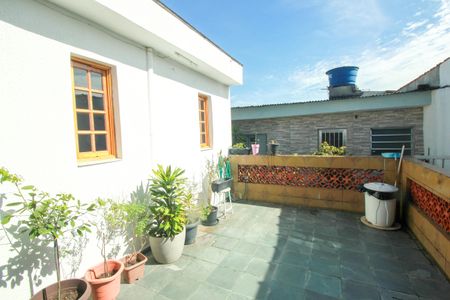 Casa para alugar com 290m², 3 quartos e 3 vagasQuintal