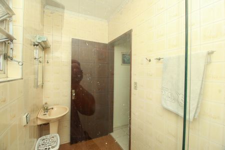 Casa para alugar com 290m², 3 quartos e 3 vagasBanheiro Social