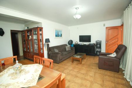 Casa para alugar com 290m², 3 quartos e 3 vagasSala