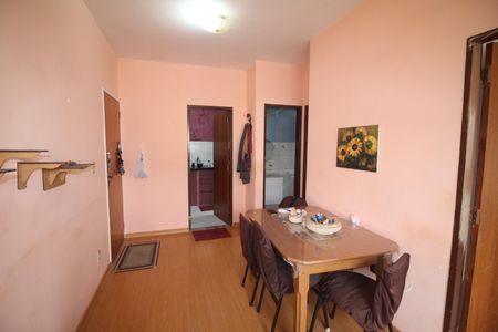 Sala de apartamento à venda com 2 quartos, 56m² em Riacho das Pedras, Contagem