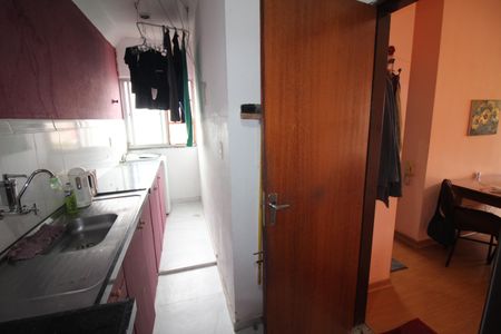 Apartamento à venda com 56m², 2 quartos e 1 vagaCozinha