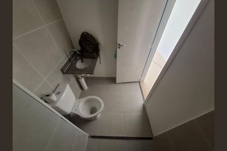 Banheiro  de apartamento para alugar com 1 quarto, 20m² em Centro, Rio de Janeiro