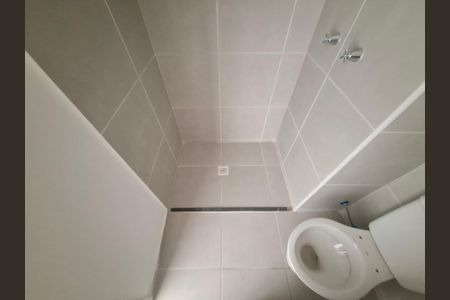 Banheiro  de apartamento para alugar com 1 quarto, 20m² em Centro, Rio de Janeiro