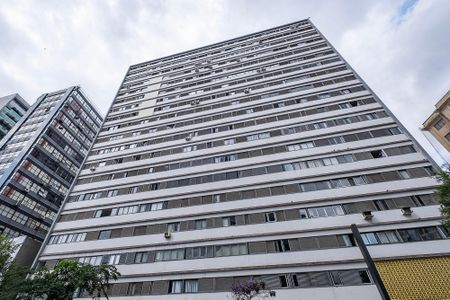 Apartamento para alugar com 176m², 2 quartos e 1 vagaFachada