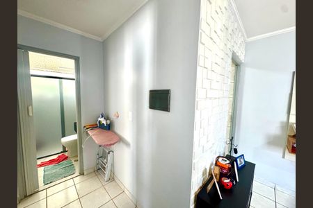 Apartamento para alugar com 38m², 2 quartos e 1 vaga Apartamento para alugar com 38m², 2 quartos e 1 vagaHall
