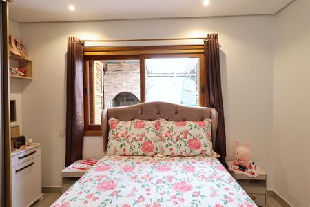 Suíte de casa à venda com 2 quartos, 20m² em Jardim Leopoldina, Porto Alegre