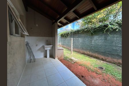 Casa de condomínio para alugar com 120m², 2 quartos e 2 vagas Casa de condomínio para alugar com 120m², 2 quartos e 2 vagasÁrea de Serviço