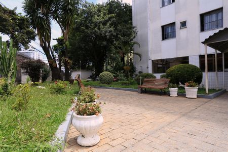 Apartamento para alugar com 67m², 2 quartos e 1 vaga Apartamento para alugar com 67m², 2 quartos e 1 vagaEntrada