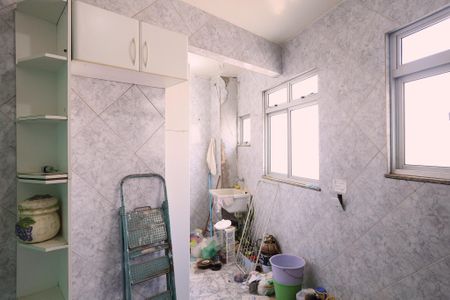 Apartamento para alugar com 67m², 2 quartos e 1 vaga Apartamento para alugar com 67m², 2 quartos e 1 vagaCozinha e Área de Serviço