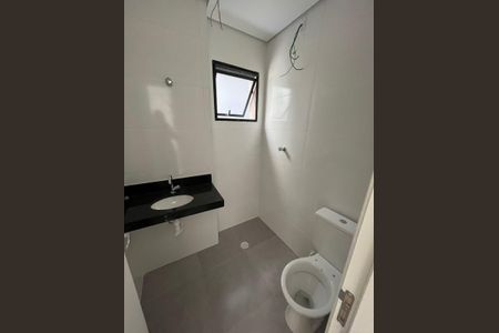 Banheiro de apartamento para alugar com 1 quarto, 24m² em Vila Prudente, São Paulo