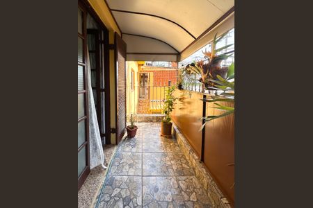 Apartamento à venda com 200m², 2 quartos e 2 vagasVaranda do Quarto 2