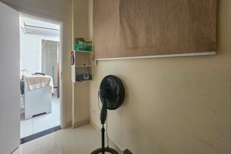 Apartamento para alugar com 90m², 2 quartos e sem vagaÁrea de serviço 