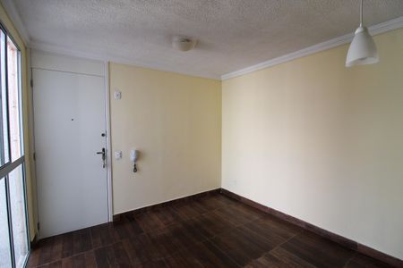 Sala de apartamento para alugar com 2 quartos, 44m² em Parque Ipe, São Paulo