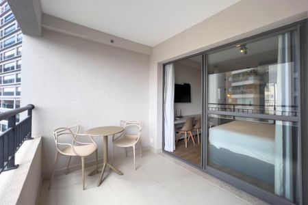 Studio para alugar com 32m², 1 quarto e sem vagaVaranda