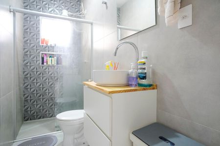 Banheiro de casa para alugar com 1 quarto, 50m² em Vila Vivaldi, São Bernardo do Campo