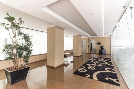 Apartamento à venda com 250m², 3 quartos e 3 vagas Apartamento à venda com 250m², 3 quartos e 3 vagasHall de Entrada