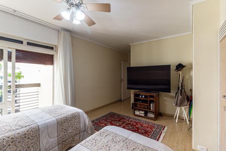 Apartamento à venda com 250m², 3 quartos e 3 vagas Apartamento à venda com 250m², 3 quartos e 3 vagasQuarto da Suíte