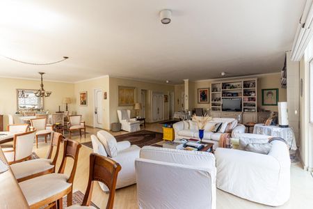 Apartamento à venda com 250m², 3 quartos e 3 vagas Apartamento à venda com 250m², 3 quartos e 3 vagasSala