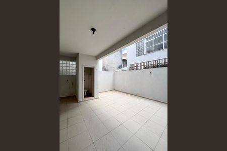 Apartamento à venda com 93m², 2 quartos e 1 vaga Apartamento à venda com 93m², 2 quartos e 1 vagaQuintal