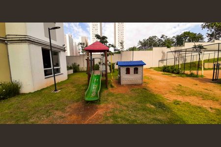 Apartamento para alugar com 49m², 2 quartos e 1 vaga Apartamento para alugar com 49m², 2 quartos e 1 vagaÁrea comum - Playground