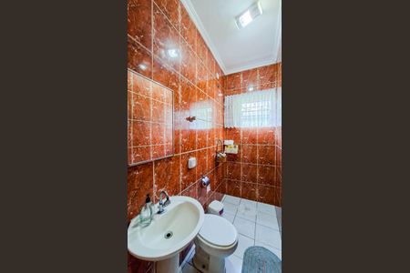 Casa à venda com 123m², 3 quartos e 4 vagasBanheiro Social 