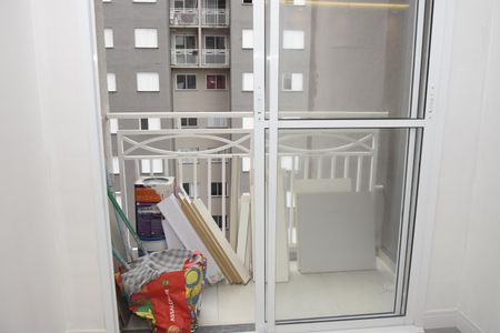 Varanda de apartamento para alugar com 2 quartos, 54m² em Jardim de Lourdes, Embu das Artes