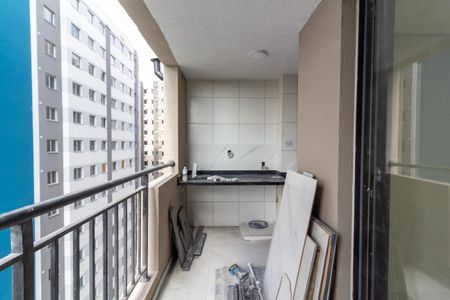 Varanda integrada com área de serviço de apartamento para alugar com 3 quartos, 61m² em Usina Piratininga, São Paulo