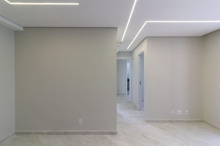 Sala de apartamento para alugar com 3 quartos, 61m² em Usina Piratininga, São Paulo