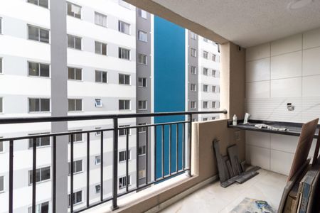 Varanda integrada com área de serviço de apartamento para alugar com 3 quartos, 61m² em Usina Piratininga, São Paulo