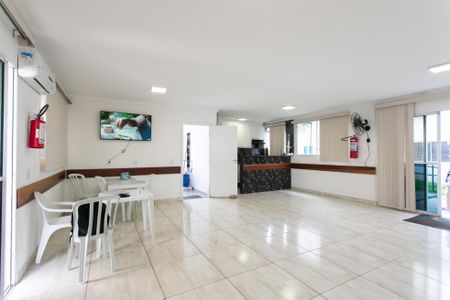 Apartamento para alugar com 43m², 2 quartos e 1 vagaÁrea comum - Salão de Festas 