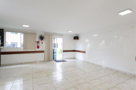 Apartamento para alugar com 43m², 2 quartos e 1 vagaÁrea comum - Salão de Festas 