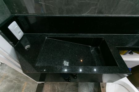 Apartamento para alugar com 43m², 2 quartos e 1 vagaBanheiro - Detalhe 