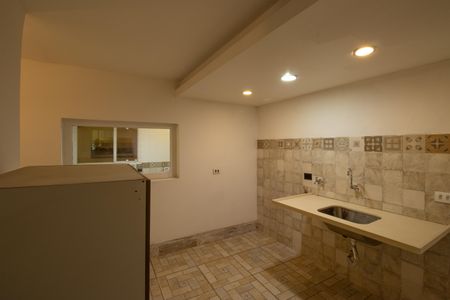 Casa de condomínio para alugar com 400m², 2 quartos e 4 vagasCozinha 2