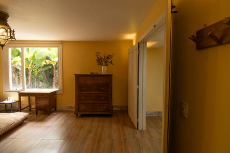 Casa de condomínio para alugar com 400m², 2 quartos e 4 vagasSala 2