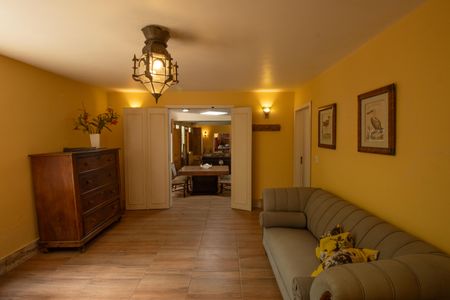 Casa de condomínio para alugar com 400m², 2 quartos e 4 vagasSala 2