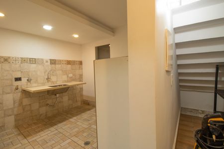 Casa de condomínio para alugar com 400m², 2 quartos e 4 vagasCozinha 2