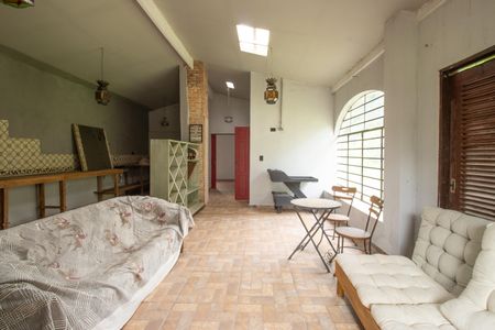 Casa de condomínio para alugar com 400m², 2 quartos e 4 vagasSala da Edicula