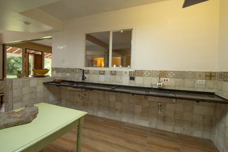 Casa de condomínio para alugar com 400m², 2 quartos e 4 vagasCozinha