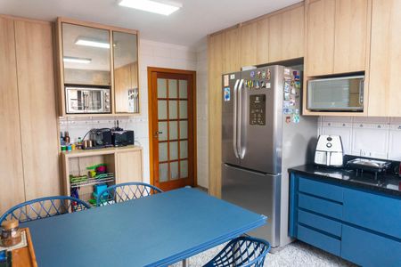 Casa à venda com 214m², 3 quartos e 4 vagasCozinha