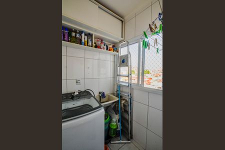 Casa à venda com 100m², 2 quartos e 2 vagasCozinha e Área de Serviço