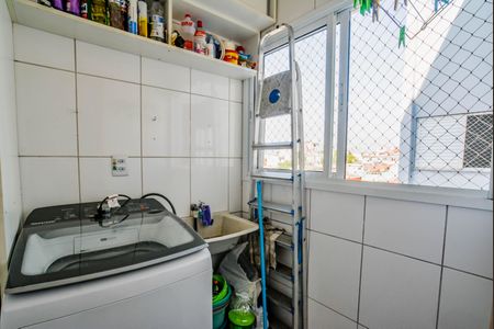 Casa à venda com 100m², 2 quartos e 2 vagasCozinha e Área de Serviço