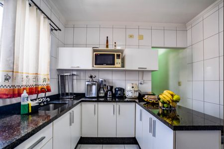 Casa à venda com 100m², 2 quartos e 2 vagasCozinha e Área de Serviço