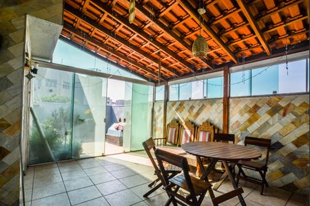 Casa à venda com 100m², 2 quartos e 2 vagasÁrea gourmet