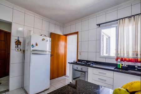 Casa à venda com 100m², 2 quartos e 2 vagasCozinha e Área de Serviço
