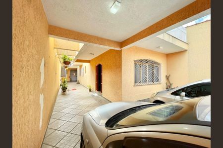 Casa à venda com 193m², 3 quartos e 4 vagasFoto 01