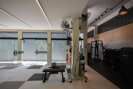 Apartamento para alugar com 333m², 3 quartos e 2 vagas Apartamento para alugar com 333m², 3 quartos e 2 vagasAcademia